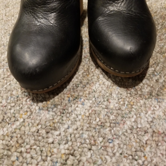 Veronica Beard Camila Clog Wooden Heel Chelsea Boot Black Leather Booties FLAWED - Picture 11 of 16